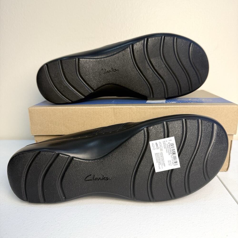 Clarks Cora Charm Black Leather Comfort Slip On Shoes Women’s 7W Wide NEW - Picture 8 of 9
